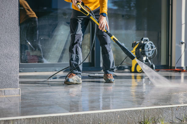Best Roof Power Washing Services  in Mechanicville, NY