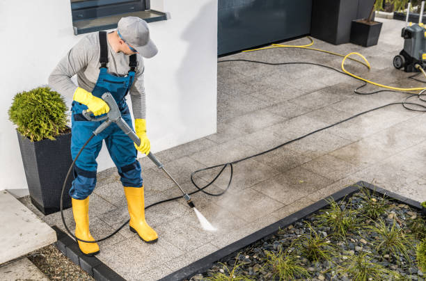 Best Commercial Building Pressure Washing  in Mechanicville, NY